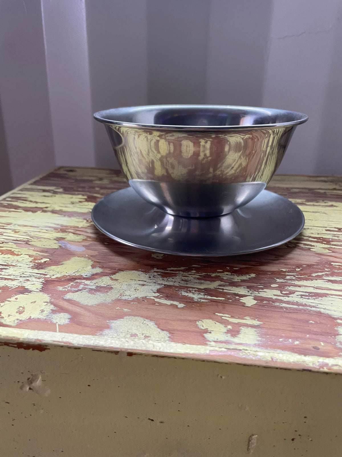 Oneida 18/8 Stainless Steel Gravy Boat with Underplate – Vintage Mid-Century Serveware