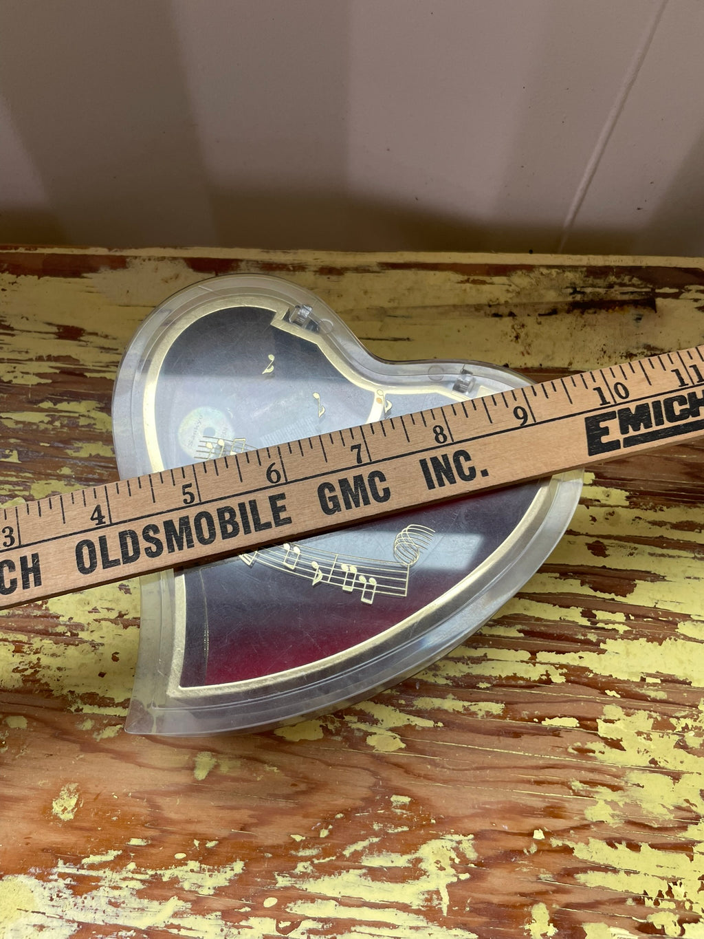 Vintage Heart-Shaped Music Box with Gold-Tone Trim