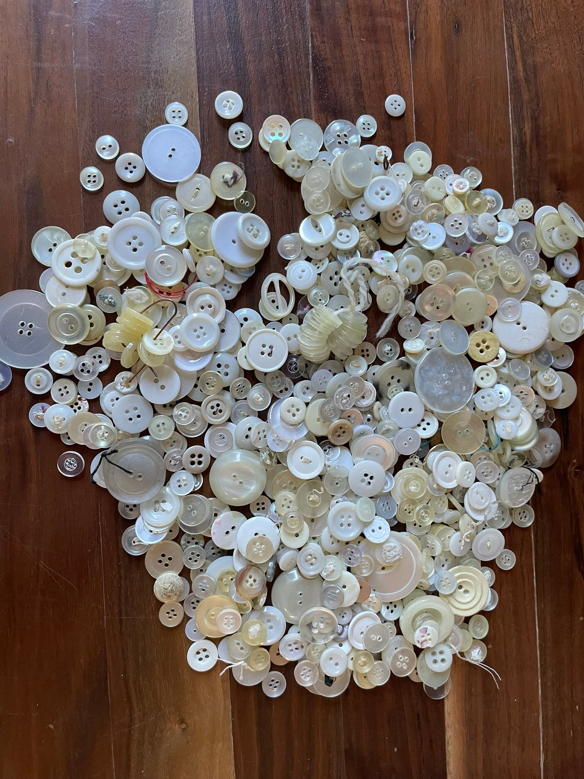 Bulk Buttons: Light Tones