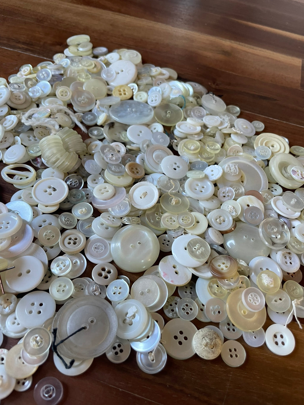 Bulk Buttons: Light Tones