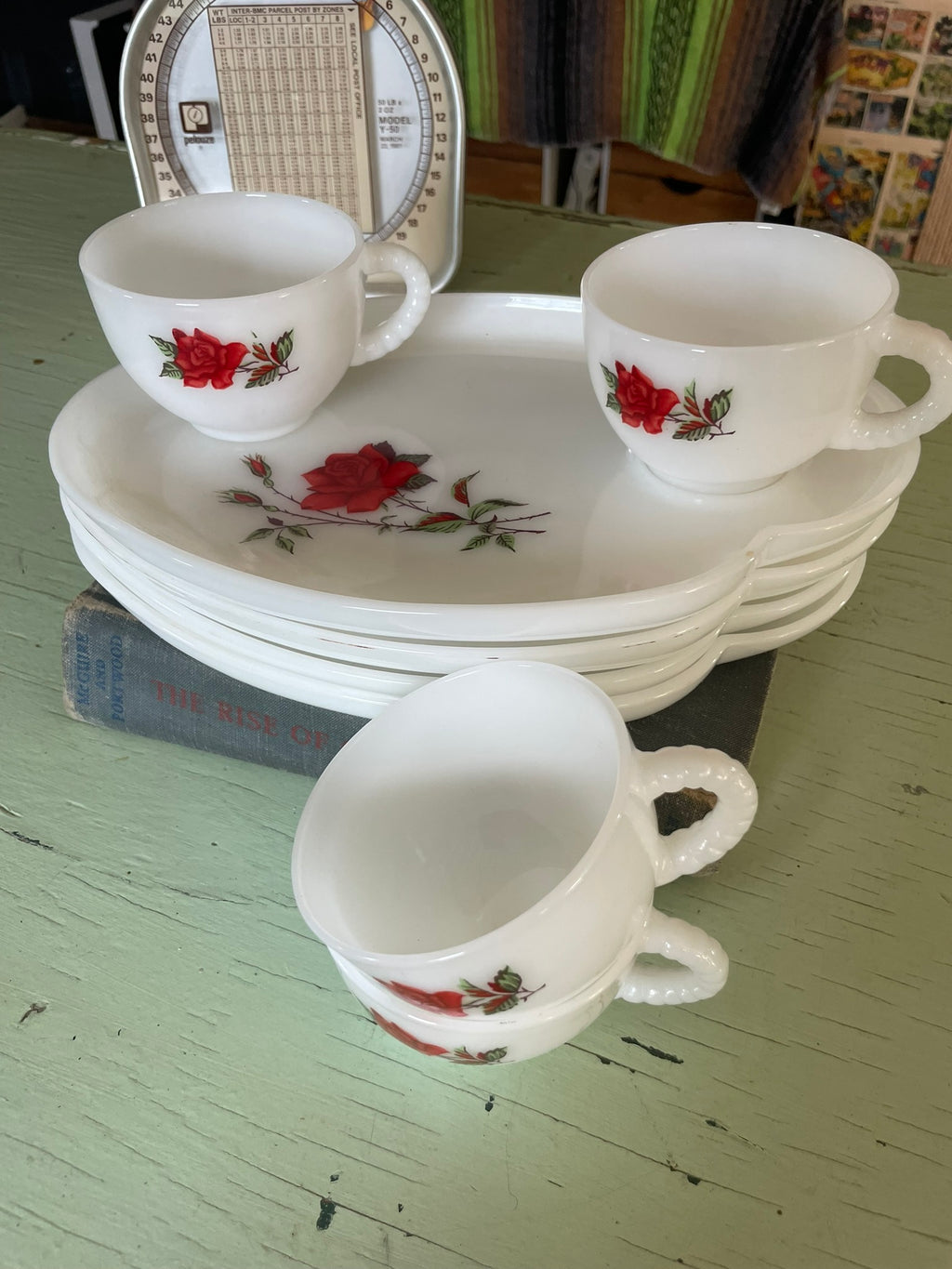 Federal Glass Rosecrest Snack Set – Set of 4