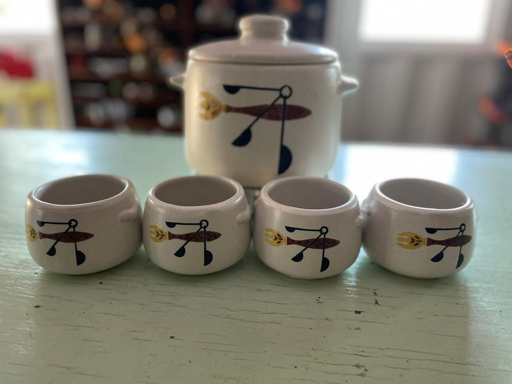 West Bend Bean/Soup Crock Server and Warmer, with bowls